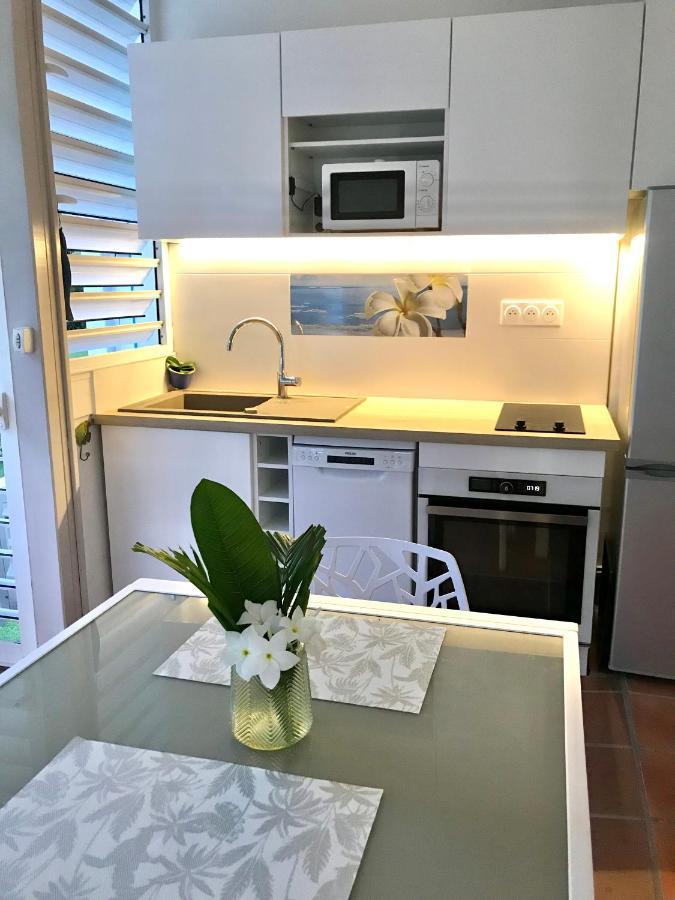 Coeur Tiare Studio Lounge Piscine Plage Cocotiers Saint-Francois  Exterior photo